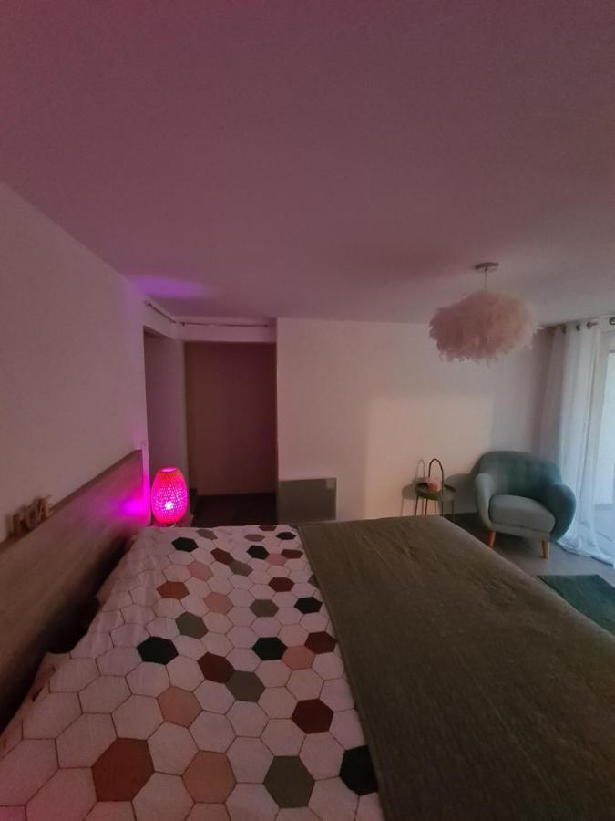 La Parenthese Villa Entrevennes Bagian luar foto
