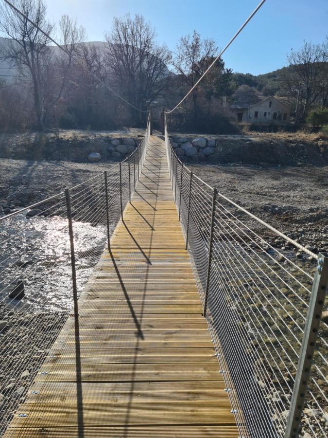 La Parenthese Villa Entrevennes Bagian luar foto